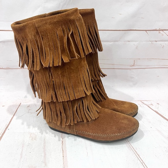 Minnetonka Boho Festival Leather Suede 3 Layer Fringe Moccasin Boots - Picture 4 of 9